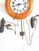Ältere Wanduhr mit Schlag. Super Klang.Siehe die Fotos- 27 € in 53340
