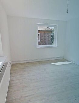 Frisch renovierte 3-Zimmer-Wohnung mit Badewanne zum Wohlfühlen - Nordenham