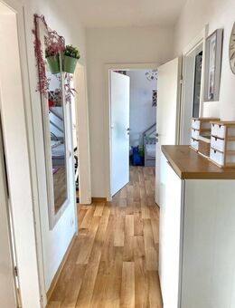 Zentral Wohnen mit Balkon- gepflegte 3 Zimmer-Wohnung in Delmenhorst - Delmenhorst