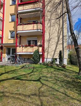 3 Raum Wohnung mit Balkon, Einbauküche in begehrter Lage und mit bester Infrastruktur - Dresden