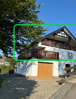 EG-/DG-ETW im EFH-Stil mit 2 Balkonen u. eigenem Garten in Oberhundem! - Kirchhundem