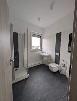 Modern sanierte Single-Wohnung mit Aufzug und Stellplatzmöglichkeit! - Werdau