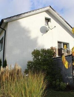 *** Freistehendes Zweifamilienhaus mit Einliegerwohnung in Spenge *** - Spenge