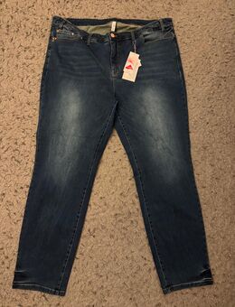 Jeans sheego Hose 54 56 dunkelblau denim 108 112 - Berlin