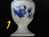 Boch Belgium Eierbecher Royal Copenhagen Blumenstrauß, blau 5,6cm - Köln