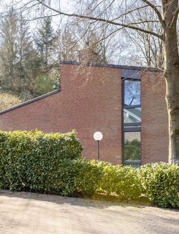 Modernes Architektenhaus in naturnaher Lage - Dassendorf