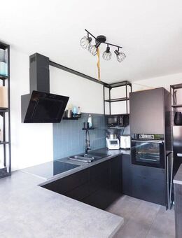 Schicke 2 Zimmer-Wohnung mit eigenem Garten und großem Untergeschoss! - Leipheim