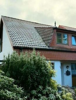 Geräumige Doppelhaushälfte mit Carport in Schneverdingen-Insel - Schneverdingen