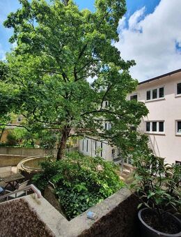 Schmankerl in Pasing, MFH mit Rückgebäude in zentraler Lage, sechs WE + Büro und Geschäftsflächen! - München