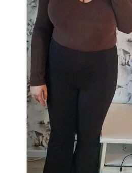 Damen Shirt mit V-Ausschnitt - Coburg