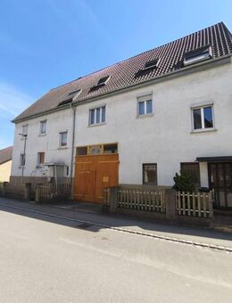 Großzügiges Mehrfamilienhaus mit Dachterrasse, Garten & XXL-Garage - vielseitig nutzbar - Walheim