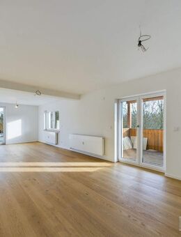 Sanierter Wohntraum in ruhiger Lage nähe Regensburg! 01.OG mit 2 großen Balkonen! - Lappersdorf