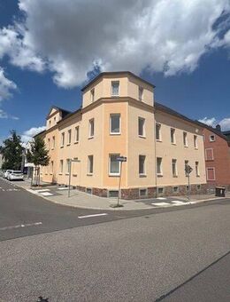 4 - 5 Raum Wohnung in ruhiger Lage - Limbach-Oberfrohna
