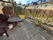 Renovierte 2,5 Zi.-EG-Wohnung mit Einbauküche + kleinem Gartenanteil + 1 Stellplatz - Pinneberg