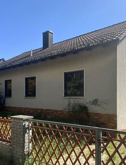 Einfamilienhaus mit viel Platz in guter Wohnlage in Weiden - Weiden (Oberpfalz)