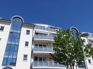 Helle 3 Zi.-Wohnung mit Balkon, Aufzug und TG-Stellplatz - Erfurt