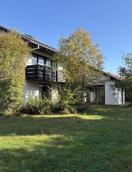 Großzügiges Einfamilienhaus mit Einliegerwohnung und vielseitigen Nutzungsmöglichkeiten - Bad Oeynhausen