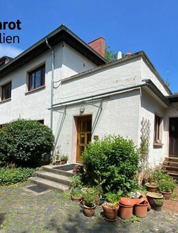 +++WORMS-WEINSHEIM, VIEHWEG: DOPPELHAUSHÄLFTE IN EINEM EHEMALIGEN HERRENHAUS IN RUHIGER, GRÜNER LAGE+++ - Worms