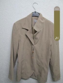 Blazer modern hell creme gereinigt ohne Gürtel Gr 40 - Bochum