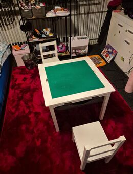 Kindertisch mit drehbarer Legotischplatte - Kiel