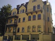 W2797 - 2R.-Dachgeschosswhg. m. Einbauküche, Balkon und Lift - Riesa