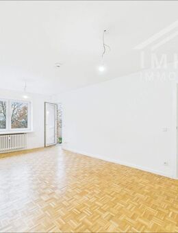 Helle, frisch sanierte 2-Zimmer-Wohnung mit Balkon in Wedel. - Wedel