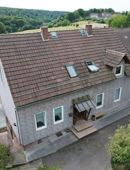 Ein-/Zweifamilienhaus mit separatem Garten und Garage in Derental - Derental