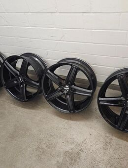 OXIGIN 18 Concave 7,5x18 5x112 ET37 57,1 black gebraucht z.B. VW Tiguan II, Audi - Essen