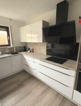 Familien aufgepasst! Gut aufgeteilte und modernisierte 4,5-Zimmerwohnung zum Kauf!! - Geislingen (Steige)