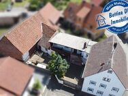DIETZ: Einfamilienhaus mit Nebengebäude + großer Scheune! - Schaafheim