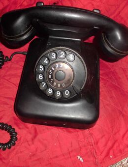 Altes Bakalit Wählscheibentelefon nicht funktionsfähig zur Deko - Hainburg