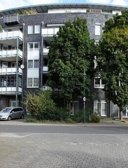 Baujahr 2004! Modernisierte 3-Zimmer-Wohnung + Tiefgaragenstellplatz in ruhiger und zentraler Stadtlage von Düsseldorf - Düsseldorf
