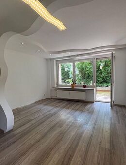 Ruhige 4-Zimmerwohnung mit Terrasse in Toplage, Erbpacht - Nürnberg