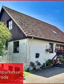 Großzügiges Einfamilienhaus mit Einliegeroption, Doppelgarage und weitläufigem Grundstück in Randlage von Schneeheide - Walsrode