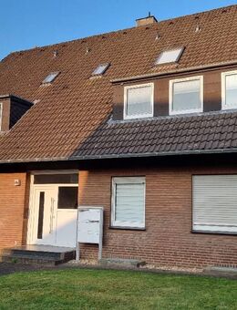 Anlageobjekt in Niederkrüchten 2 Mehrfamilienhäuser (7 Wohneinheiten) und 8 Garagen - Niederkrüchten