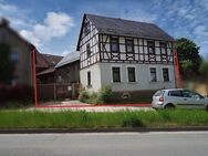 Ein- bis Zweifamilienhaus mit diversen Neben- und einen Scheunengebäude - Remptendorf