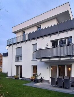 Wohnen auf höchstem Niveau: A+ Effizienz, großer Privatgarten & Tiefgaragenplatz in gesuchter Lage! - Wöllstadt