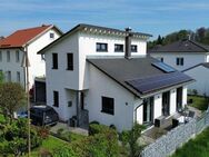 Einfamilienhaus mit unverbaubarem Blick und PV-Anlage - Bockhorn (Bayern)