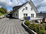 Einfamilienhaus mit Swimmingpool und Solaranlage in Beverungen - Beverungen