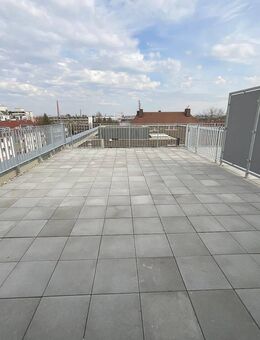 2 Nettokaltmieten frei! *3-Zimmer-Penthouse mit großzügiger Dachterrasse in Nürnberg- Hohe Marter* - Nürnberg