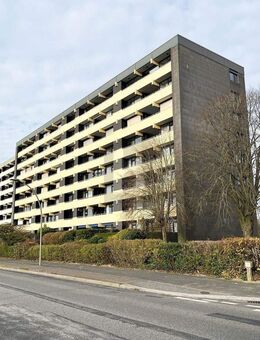 MODERNISIERT, BARRIEREFREI, FAHRSTUHL, BALKON - Neumünster