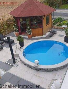 Traumhaftes Einfamilienhaus - Garten, Outdoorküche, Garage, Einliegerwohnung u. v. m. - Adelsdorf