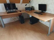2 Schreibtische mit Ecklösung - Helmstedt