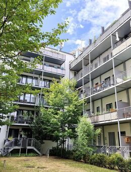 Schicke 2 ½-Zimmer-Loftwohnung mit Massivparkett und Fußbodenheizung in Fürth Nähe Stadtpark - Fürth