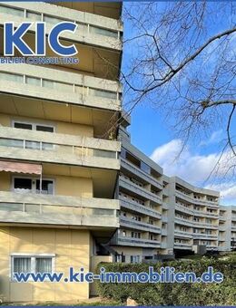 Gut geschnittene 2-Zimmer Wohnung mit Balkon und Stellplatz - Bergisch Gladbach