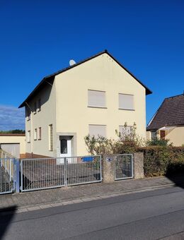 Ein- Zweifamilienhaus mit riesigem Garten in Sprendlingen - Dreieich