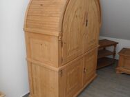 Rundbogen-Schrank / Fichte massiv (für TV und HiFi) - Bad Füssing