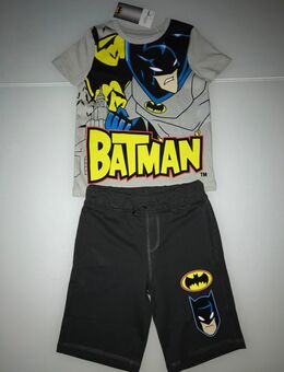 Jungen Kinder Outfit Set 2-teilig Batman Set T-Shirt Kurzehose Gr. 110, 100% Baumwolle Marke: Batman. neu - Albstadt