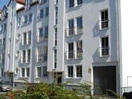 Top-Singlewohnung mit EBK in gepflegtem Haus, Tiefgaragenstellplatz - Nähe Nordpark - Erfurt