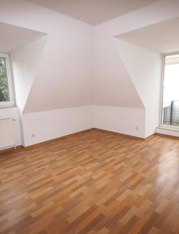 Dachgeschoss mit sonnigem Ausblick im beliebten Leipzig-Gohlis, provisionsfrei - Leipzig